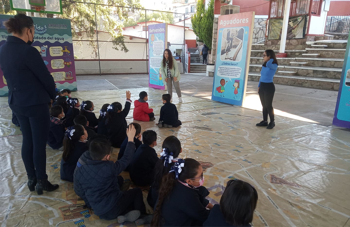 Exposición itinerante del Archivo Histórico Recorrido a Guanajuato en la Escuela Primaria Ignacio Allende en Guanajuato Capital